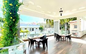 White Home Stay